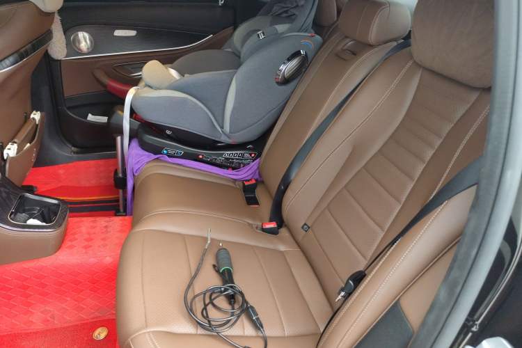 Used Mercedes-Benz E-Class 2022 Revised E 300 L Sporty and Stylish Edition Left Rear Seat
