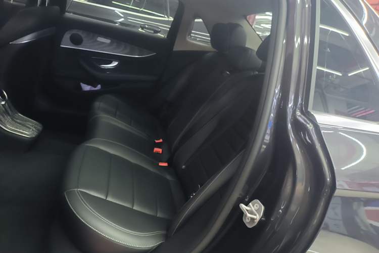 Used Mercedes-Benz E-Class 2022 Revised Version E 300 L Sporty and Stylish Edition Left Rear Seat