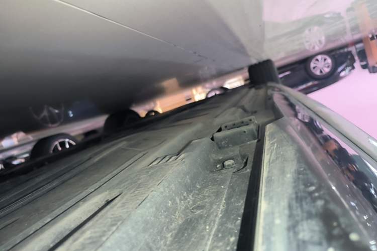 Used Mercedes-Benz E-Class 2022 Revised Version E 300 L Sporty and Stylish Edition Left Side Sill