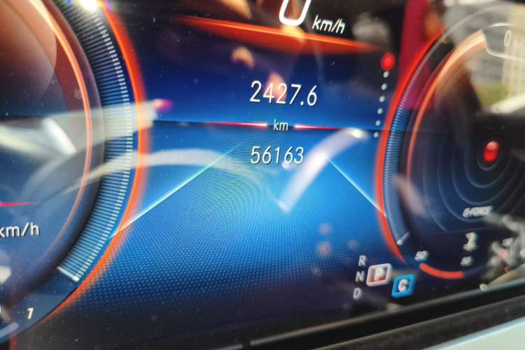 Used Mercedes-Benz E-Class 2022 E 300 L Sport Luxury Edition Odometer Close Up