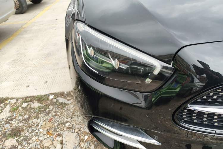 Used Mercedes-Benz E-Class 2022 Revised E 300 L Sporty and Stylish Edition Right Front Headlight