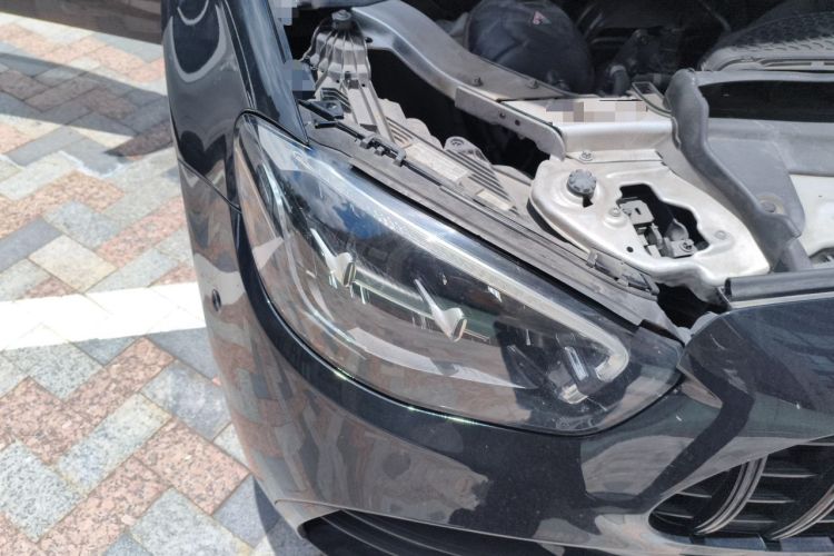 Used Mercedes-Benz E-Class 2022 E 300 L Sport Luxury Edition Right Front Headlight