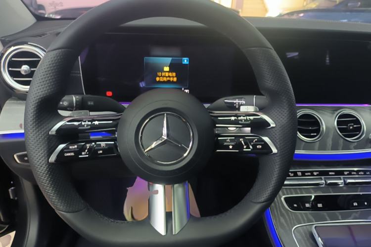 Used Mercedes-Benz E-Class 2022 Revised Version E 300 L Sporty and Stylish Edition Steering Wheel