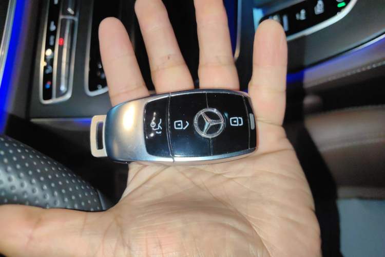 Used Mercedes-Benz E-Class 2022 Revised E 300 L Sport Luxury Edition Vehicle Key
