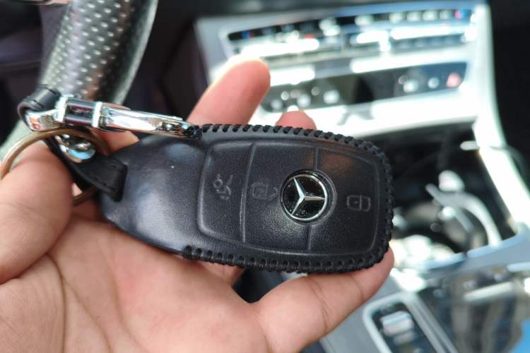 Used Mercedes-Benz E-Class 2022 E 300 L Sport Luxury Edition Vehicle Key
