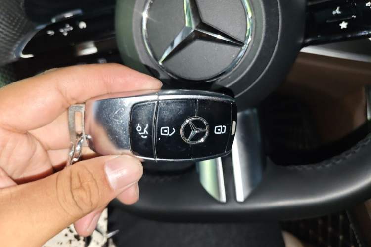 Used Mercedes-Benz E-Class 2022 E 260 L Sport Edition Vehicle Key