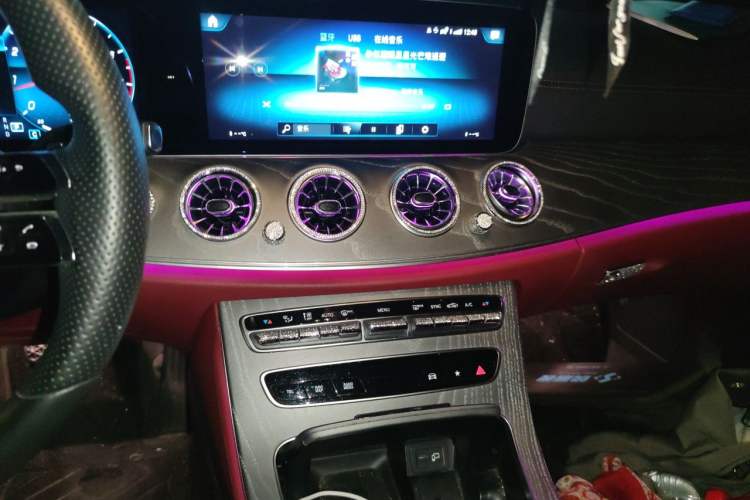 Used Mercedes-Benz E-Class 2022 Second Facelift E 260 L Sport Edition Audio And AC Panel