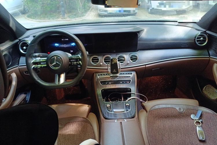 Used Mercedes-Benz E-Class 2022 Second Facelift E 260 L Sport Edition Center Console