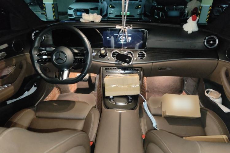 Used Mercedes-Benz E-Class 2022 Second Facelift E 300 L Sporty and Stylish Edition Center Console