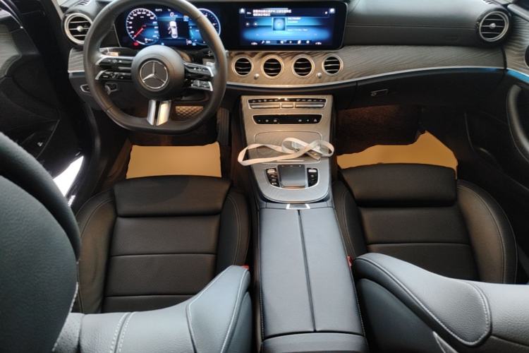 Used Mercedes-Benz E-Class 2022 Second Facelift E 260 L Sport Edition Center Console