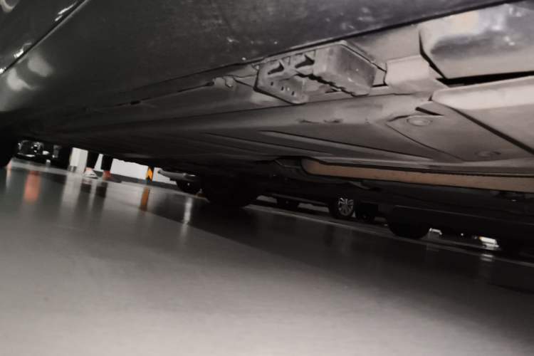 Used Mercedes-Benz E-Class 2022 Revised Version E 300 L Luxury Edition Chassis Front Right