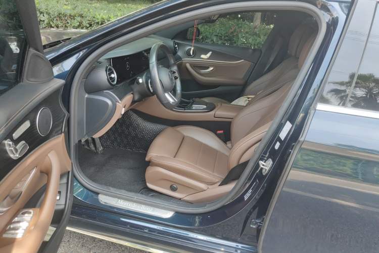Used Mercedes-Benz E-Class 2022 E 260 L Sport Edition Driver Seat