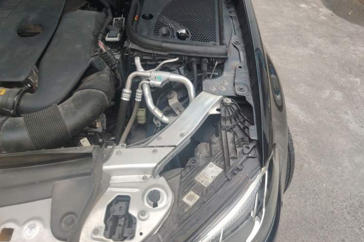 Used Mercedes-Benz E-Class 2022 Revised E 300 L Sporty and Stylish Edition Engine Bay Left