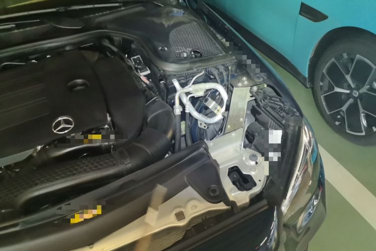 Used Mercedes-Benz E-Class 2022 Revised Version E 300 L Sport Luxury Edition Engine Bay Left