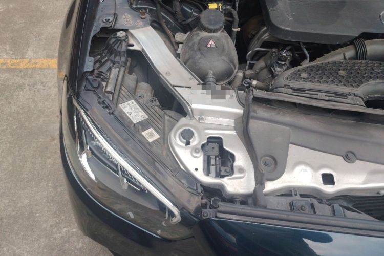 Used Mercedes-Benz E-Class 2022 Revised E 300 L Sporty and Stylish Edition Engine Bay Right
