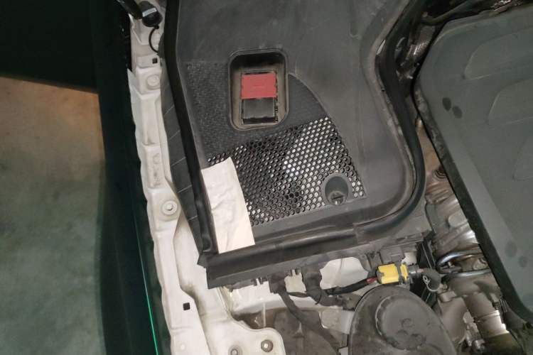 Used Mercedes-Benz E-Class 2022 Second Facelift E 260 L Sport Edition Engine Bay Right