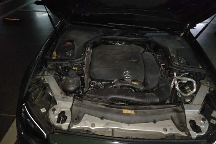 Used Mercedes-Benz E-Class 2022 Second Facelift E 300 L Sporty and Stylish Edition Engine Bay Right