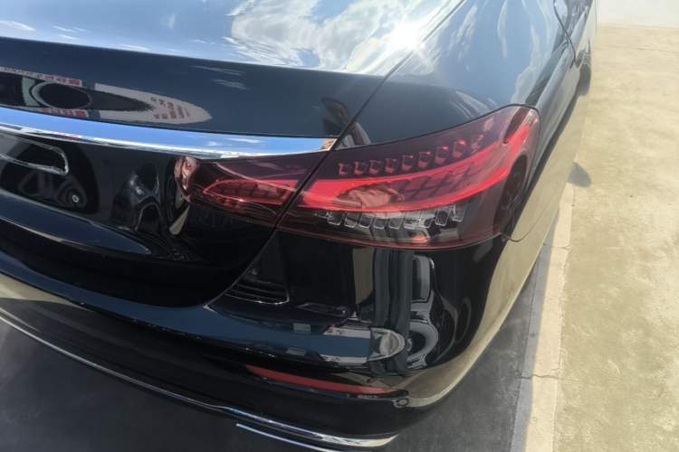 Used Mercedes-Benz E-Class 2022 Updated E 300 L Stylish Edition Exterior 3