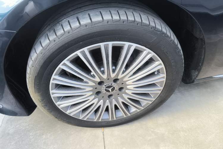 Used Mercedes-Benz E-Class 2022 Updated E 300 L Stylish Edition Exterior 4