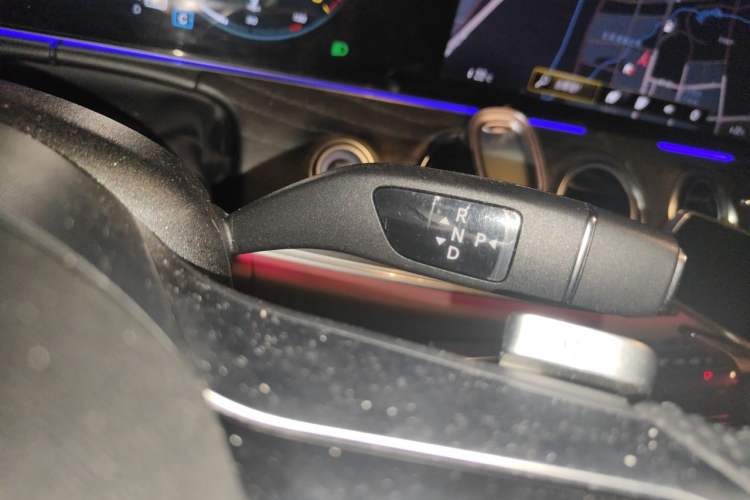Used Mercedes-Benz E-Class 2022 Second Facelift E 300 L Sporty and Stylish Edition Gear Lever