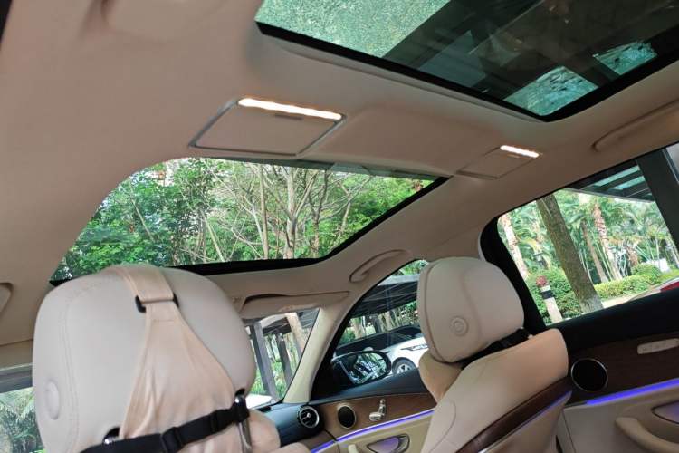 Used Mercedes-Benz E-Class 2022 Second Facelift E 260 L Sport Edition Headliner