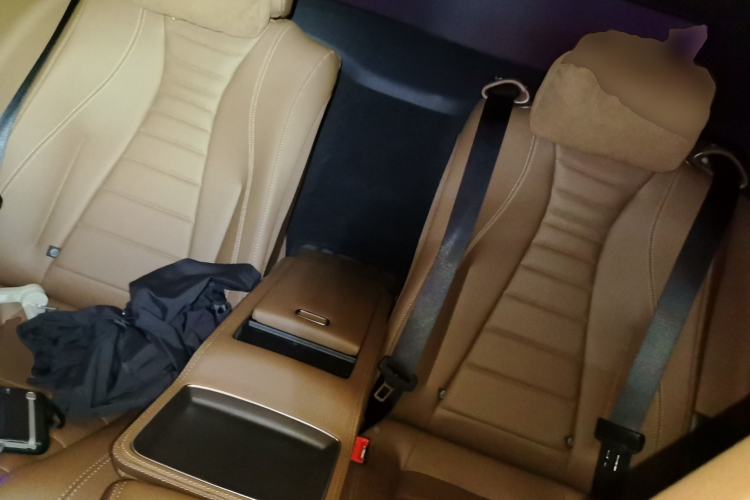 Used Mercedes-Benz E-Class 2022 Revised Version E 300 L Sport Luxury Edition Left Rear Seat