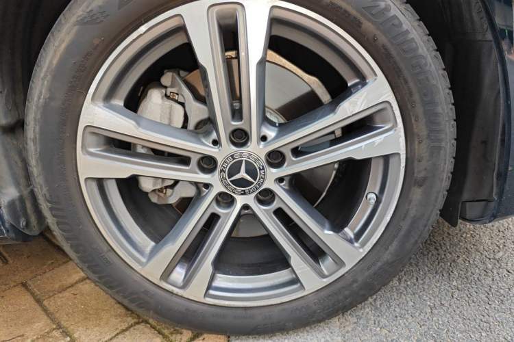 Used Mercedes-Benz E-Class 2022 Second Facelift E 260 L Sport Edition Right Front Wheel Hub