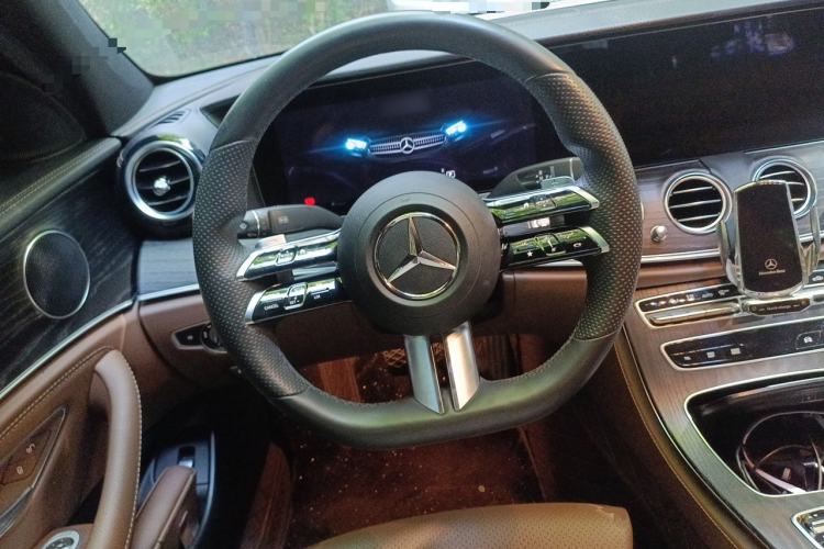 Used Mercedes-Benz E-Class 2022 Second Facelift E 260 L Sport Edition Steering Wheel