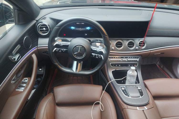 Used Mercedes-Benz E-Class 2022 Revised E 300 L Sporty and Stylish Edition Steering Wheel