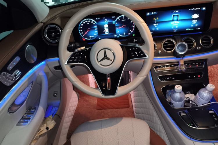 Used Mercedes-Benz E-Class 2022 Revised Version E 300 L Luxury Edition Steering Wheel