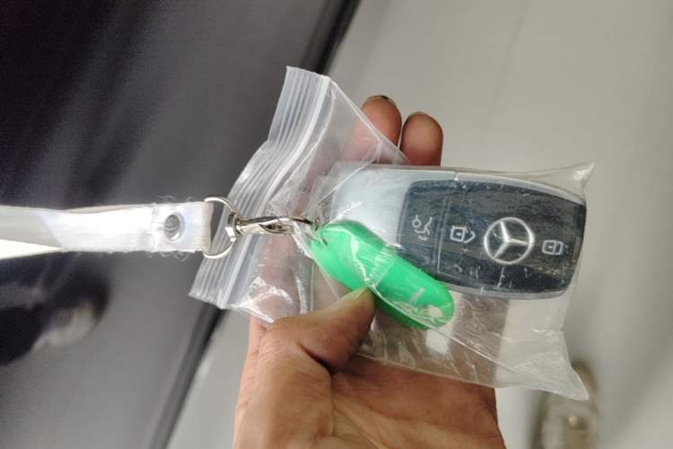Used Mercedes-Benz E-Class 2022 Second Facelift E 260 L Sport Edition Vehicle Key