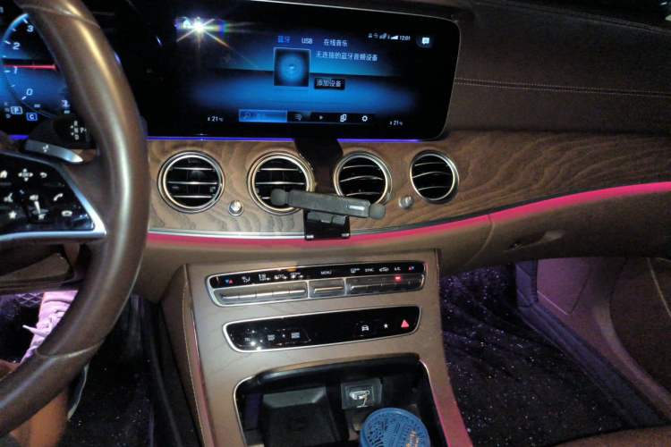 Used Mercedes-Benz E-Class 2022 Revised Version E 300 L Luxury Edition Audio And AC Panel