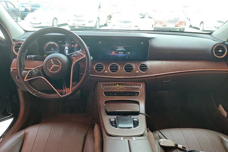 Used Mercedes-Benz E-Class 2022 E 300 L Stylish Model Center Console