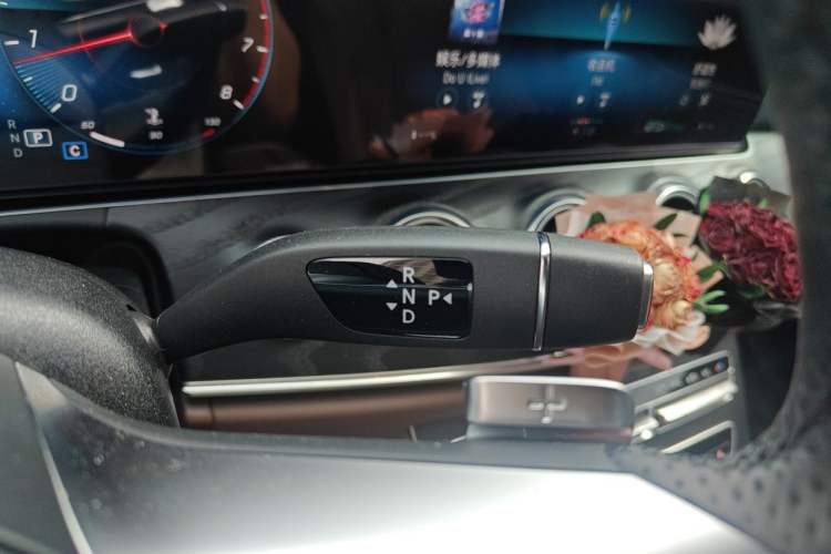 Used Mercedes-Benz E-Class 2022 Revised E 300 L Sport Luxury Edition Gear Lever