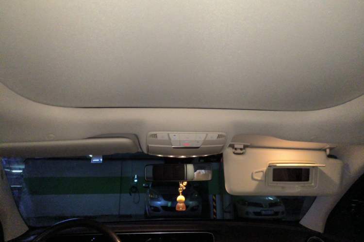 Used Mercedes-Benz E-Class 2022 Revised Version E 300 L Luxury Edition Headliner