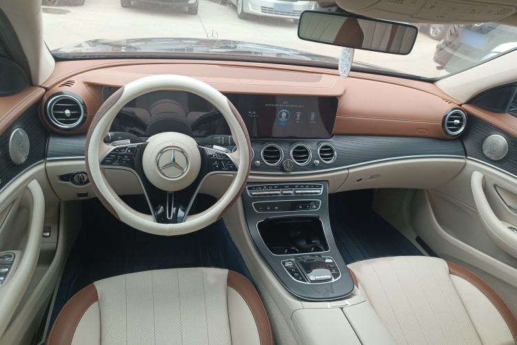 Used Mercedes-Benz E-Class 2022 E 300 L Luxury Model Interior 3
