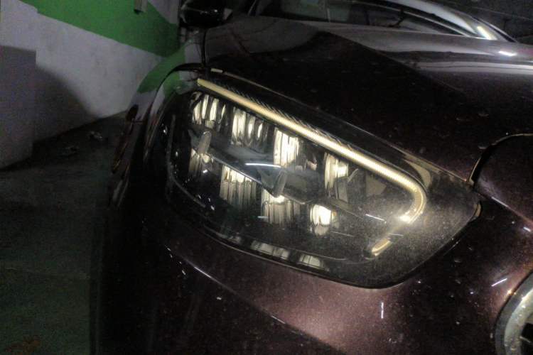 Used Mercedes-Benz E-Class 2022 Revised Version E 300 L Luxury Edition Right Front Headlight