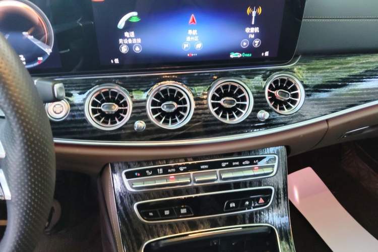 Used Mercedes-Benz E-Class 2022 E 260 L Sport Edition Audio And AC Panel