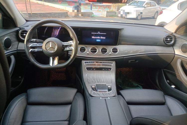 Used Mercedes-Benz E-Class 2022 Revised E 300 L Sporty and Stylish Edition Center Console
