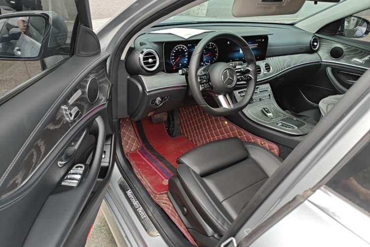 Used Mercedes-Benz E-Class 2022 E 260 L Sport Edition Driver Seat