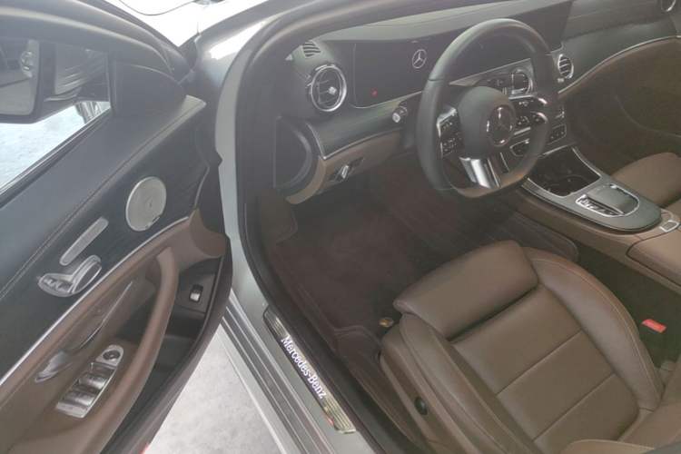 Used Mercedes-Benz E-Class 2022 Revised E 300 L Sport Luxury Edition Driver Seat