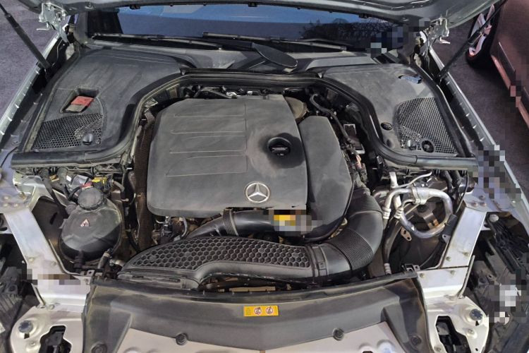 Used Mercedes-Benz E-Class 2022 Second Facelift E 300 L Sporty and Stylish Edition Engine Bay
