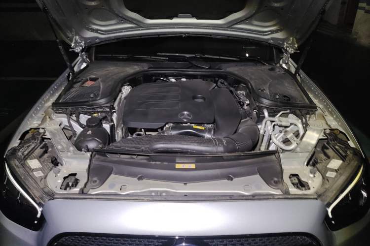 Used Mercedes-Benz E-Class 2022 E 260 Stylish Sports Edition Engine Bay