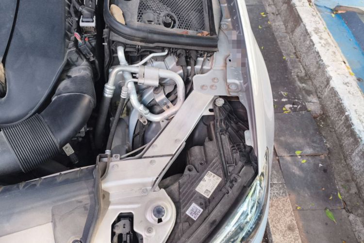 Used Mercedes-Benz E-Class 2022 E 260 Stylish Sports Edition Engine Bay Left