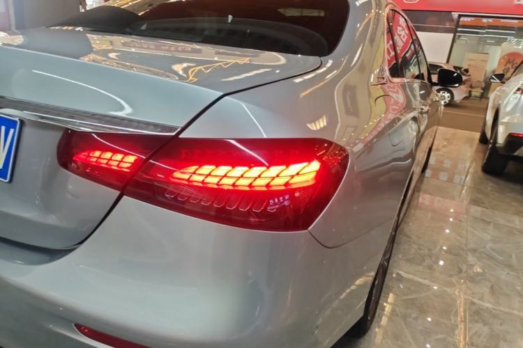 Used Mercedes-Benz E-Class 2022 E 300 L Sporty and Stylish Model Exterior 3