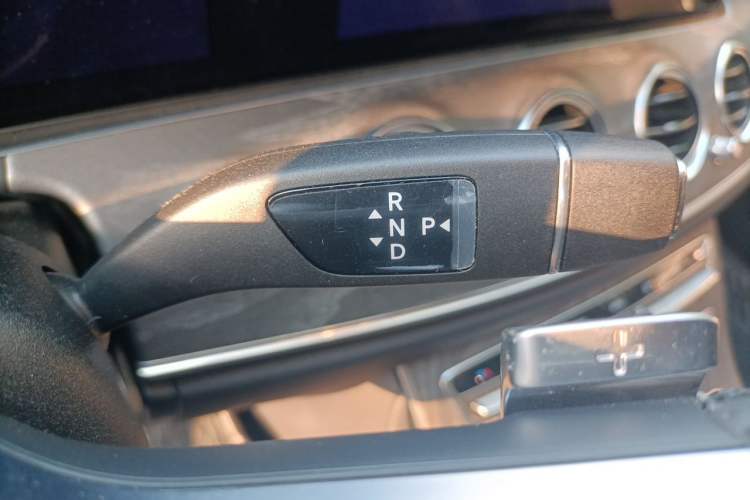 Used Mercedes-Benz E-Class 2022 Revised E 300 L Sporty and Stylish Edition Gear Lever