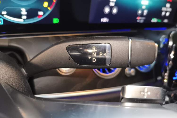 Used Mercedes-Benz E-Class 2022 E 260 Stylish Sports Edition Gear Lever