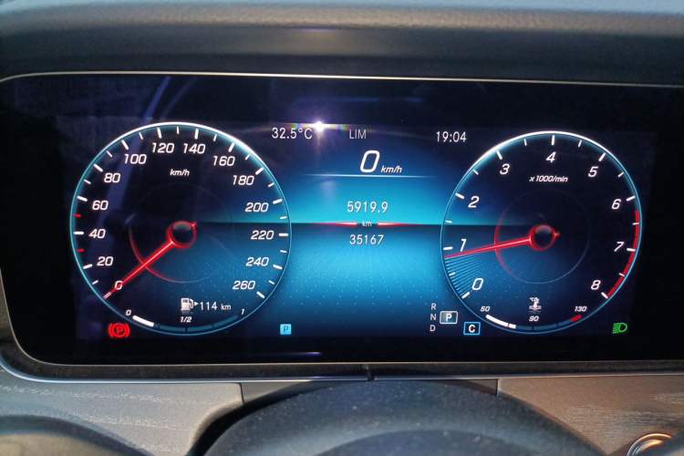 Used Mercedes-Benz E-Class 2022 Revised E 300 L Sporty and Stylish Edition Instrument Cluster