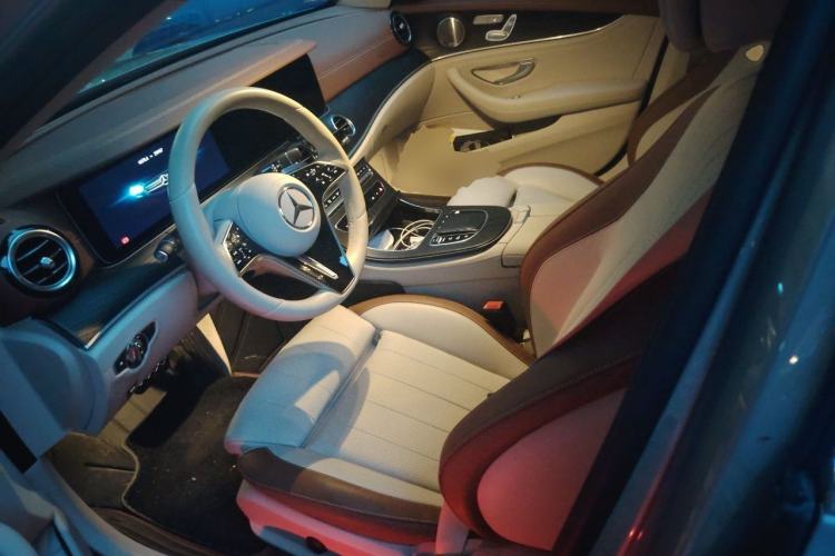 Used Mercedes-Benz E-Class 2022 Second Facelift E 300 L Luxury Edition Left Front Seat