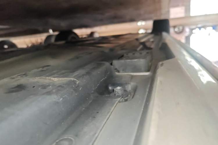 Used Mercedes-Benz E-Class 2022 E 300 L Sporty and Stylish Model Left Side Sill